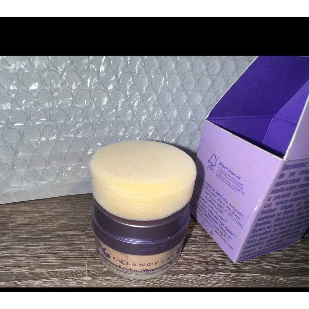 Urban Decay Surreal Skin Mineral Makeup Loose Powder Foundation Nirvana y2k face